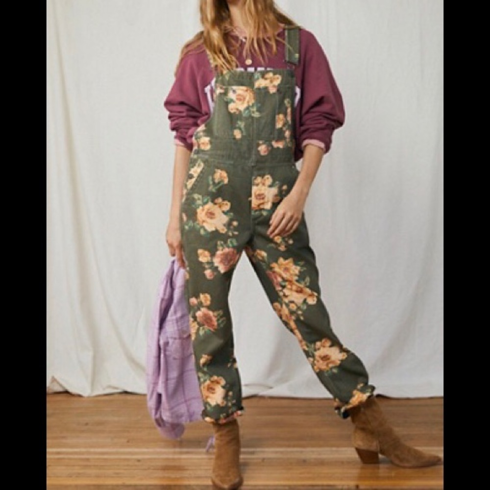 FREE PEOPLE THE BOYFRIEND PRINTED DENIM OVERALLS